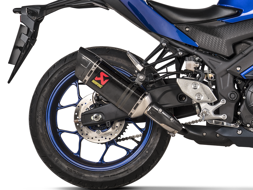 AKRAPOVIC Yamaha YZF-R3 (2025+) Slip-On Exhaust (carbon) – Factory