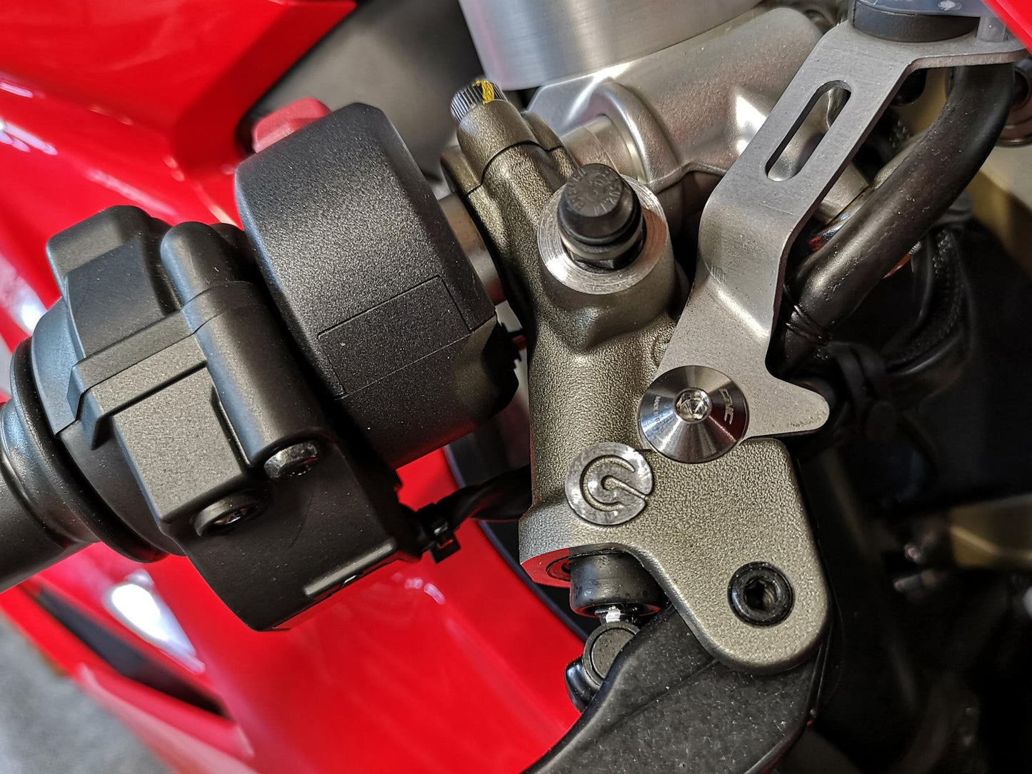 KV443X - CNC RACING Ducati / Aprilia Titanium Front Brake/Clutch Fluid Tank Bracket Screw – Accessories in the Factory Racing Motorcycle Aftermarket Accessories and Parts Online Shop