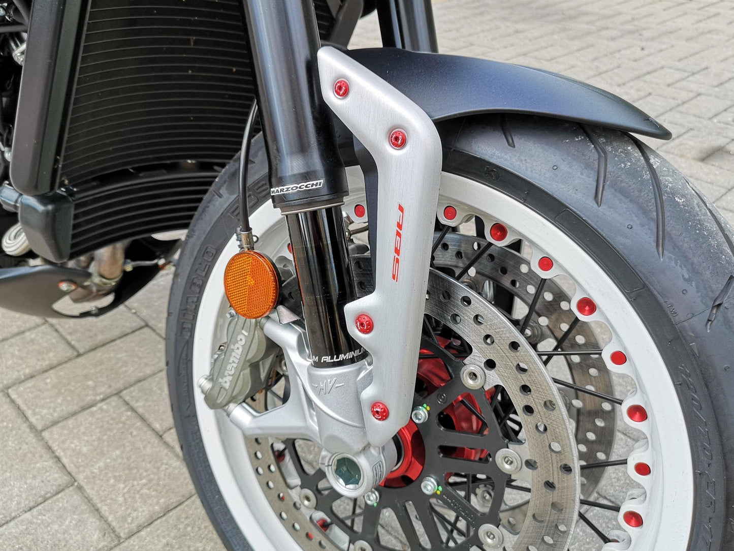 KV447 - CNC RACING MV Agusta Dragster 800 Front Mudguard Screws – Accessories in the Factory Racing Motorcycle Aftermarket Accessories and Parts Online Shop