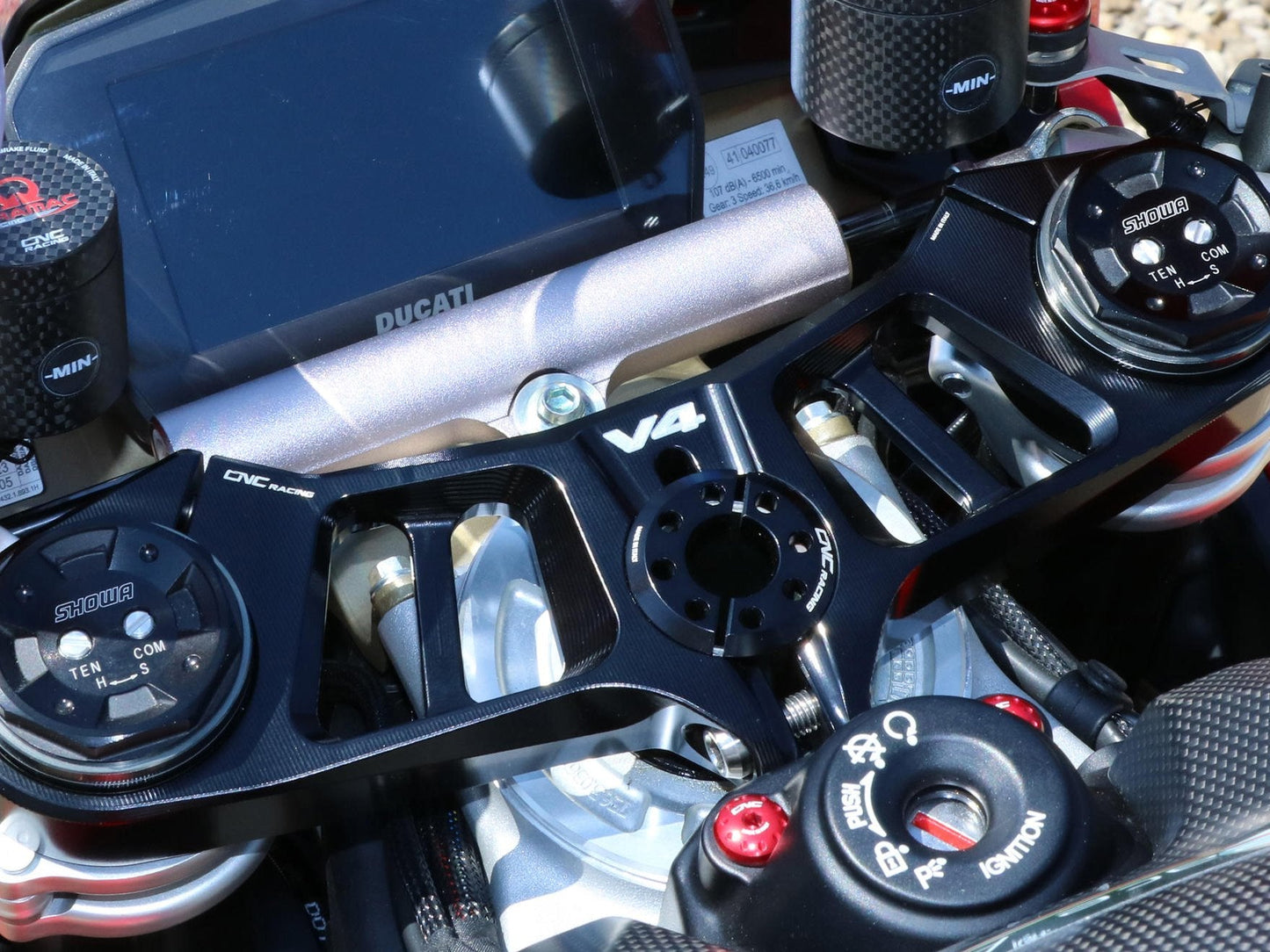 PST15 - CNC RACING Ducati Panigale V4 (18/24) Triple Clamps Top Plate – Accessories in the Factory Racing Motorcycle Aftermarket Accessories and Parts Online Shop