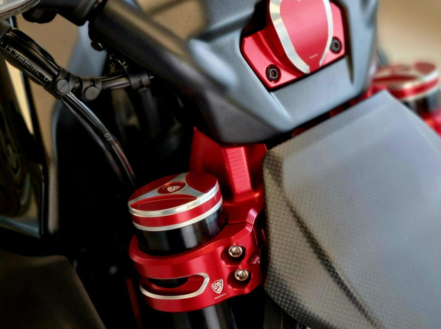 PST20 - CNC RACING Ducati Diavel V4 (2023+) Triple Clamps Top Yoke – Accessories in the Factory Racing Motorcycle Aftermarket Accessories and Parts Online Shop