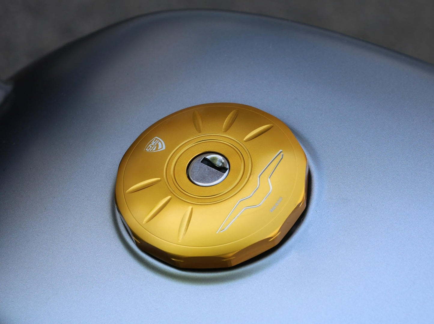 TS101 - CNC RACING Moto Guzzi V7 Stone (2019+) Fuel Tank Cap – Accessories in the Factory Racing Motorcycle Aftermarket Accessories and Parts Online Shop