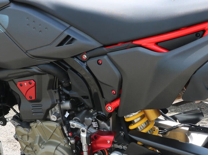 ZA272 - CNC RACING Ducati Hypermotard 698 Mono (2024+) Carbon Frame Side Covers – Accessories in the Factory Racing Motorcycle Aftermarket Accessories and Parts Online Shop