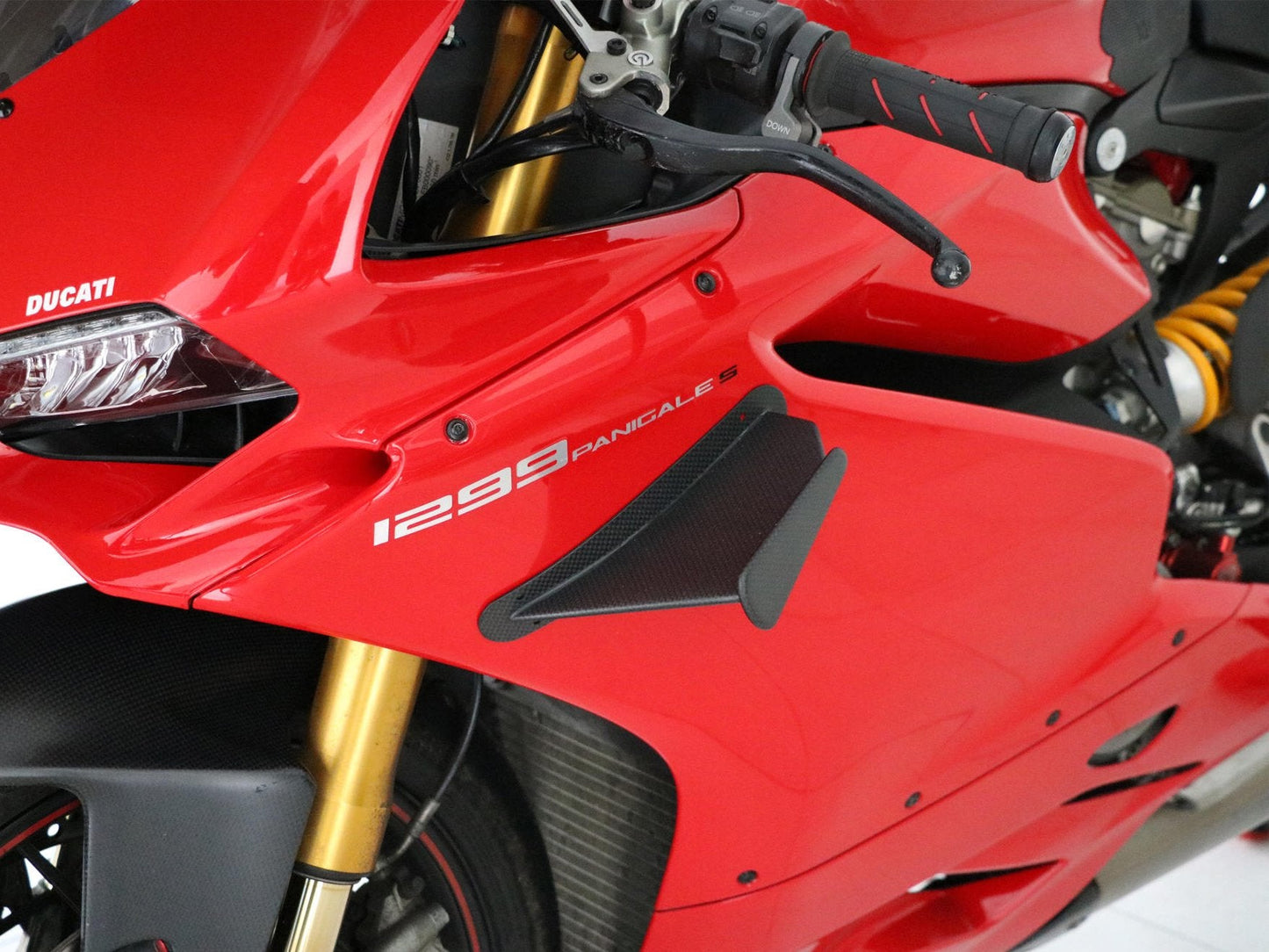 ZW001 - CNC RACING Ducati Panigale (12/19) MotoGP Carbon Aerodynamic Winglets – Accessories in the Factory Racing Motorcycle Aftermarket Accessories and Parts Online Shop