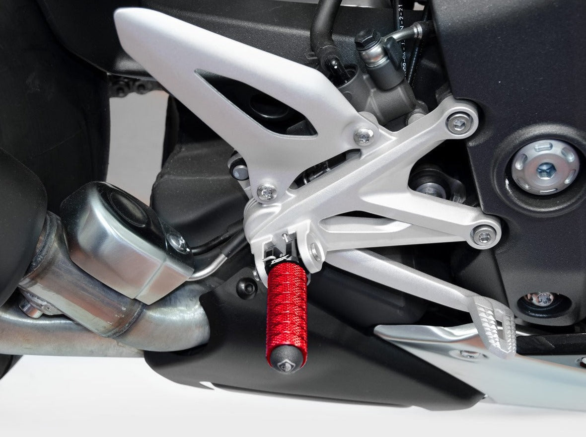 KAPM01 - DBK Triumph Speed Triple 1200 / Street Triple 765 Pilot Pegs Support