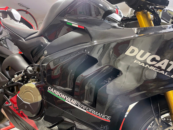 CARBONVANI Ducati Panigale V4 (2022+) Carbon Side Fairing Panel (right)