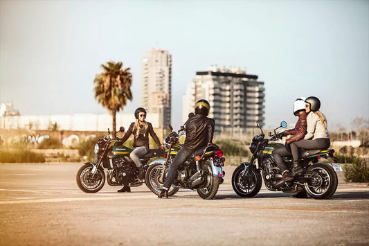 Ducati Monster Plus (2021) Review
