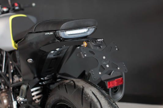 Legal Requirements for Motorcycle Plate Holders in Italy