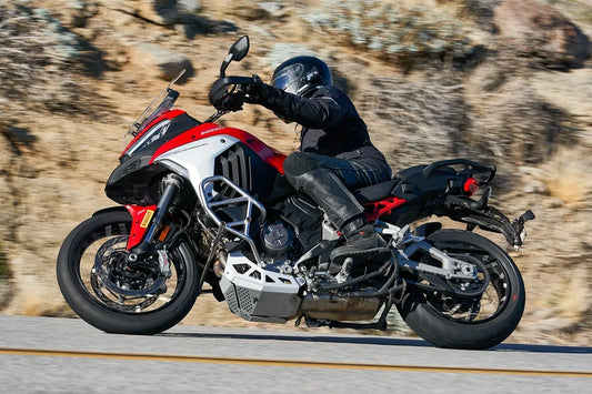 Ducati Multistrada V4 / V4S (2021) Review
