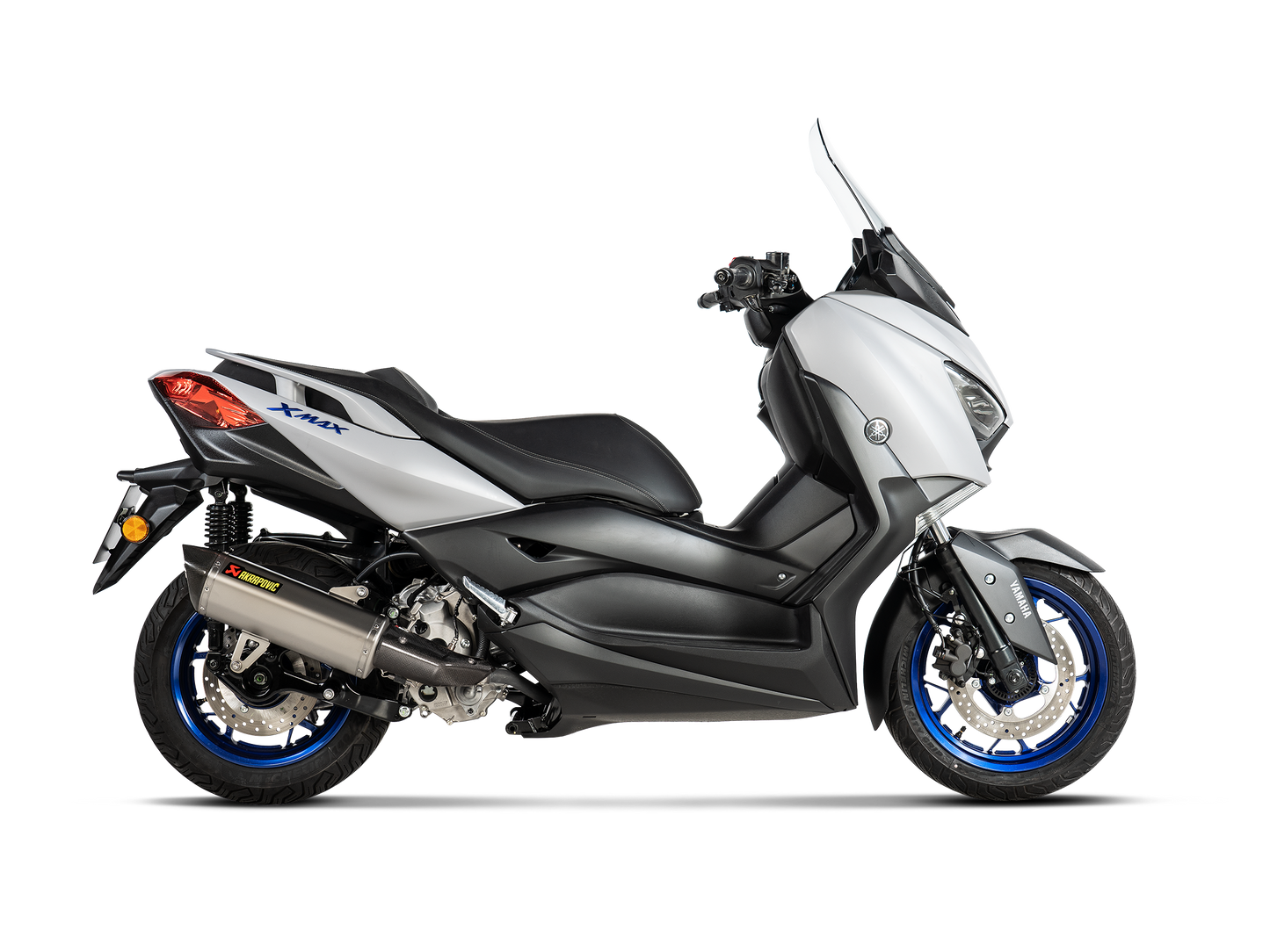 AKRAPOVIC P-HSY3SO2 Yamaha XMAX 300 (2024+) Heat Shield (carbon) – Accessories in the 2WheelsHero Motorcycle Aftermarket Accessories and Parts Online Shop