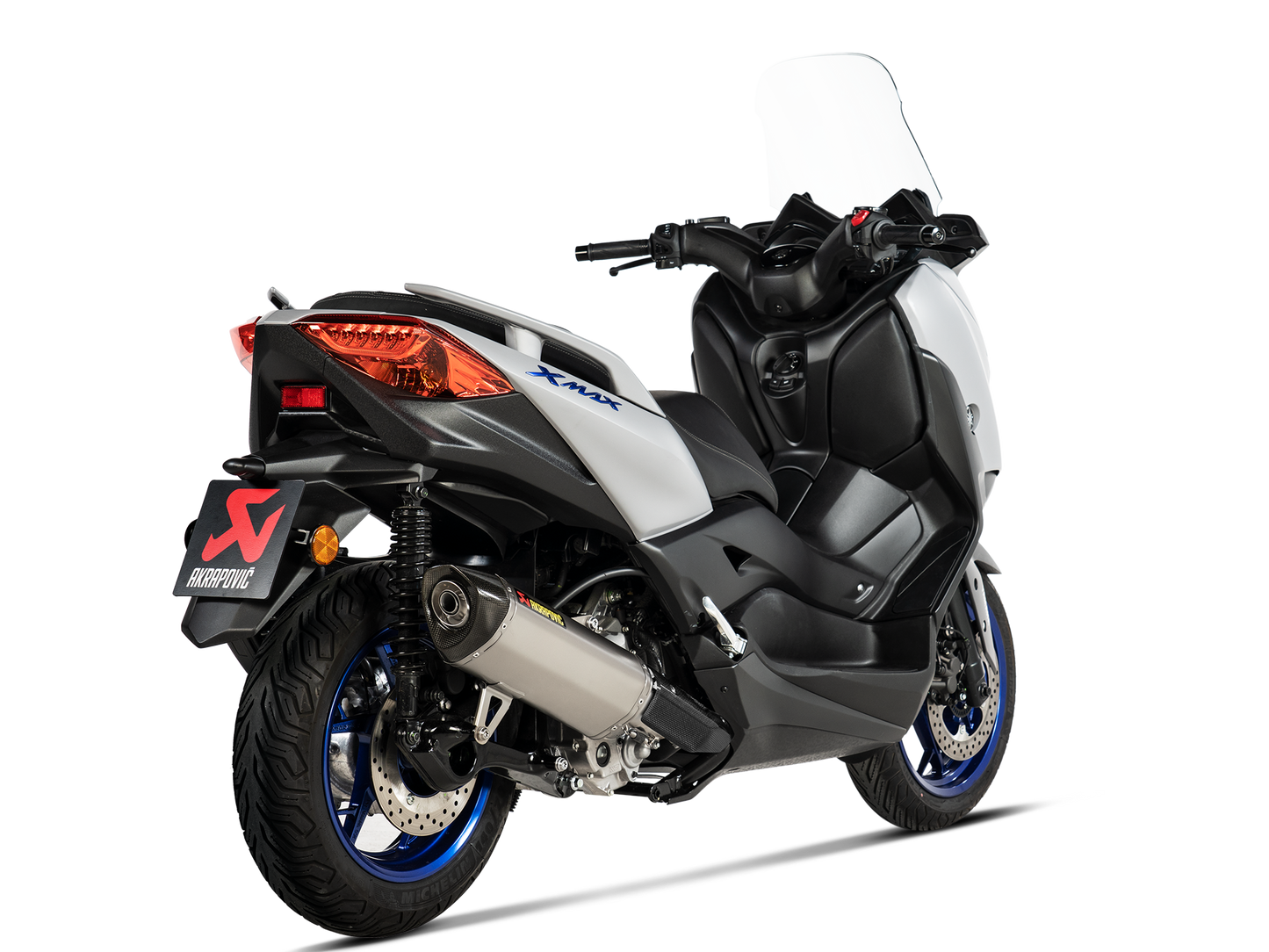 AKRAPOVIC P-HSY3SO2 Yamaha Tricity 300 / X-MAX 300 (2021+) Heat Shield (carbon) – Accessories in the 2WheelsHero Motorcycle Aftermarket Accessories and Parts Online Shop