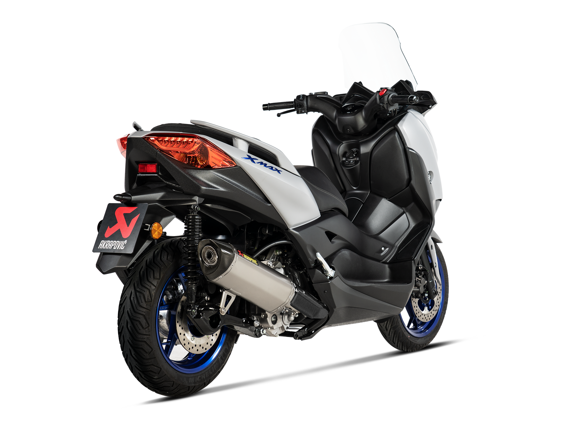 AKRAPOVIC P-HSY3SO2 Yamaha XMAX 300 (2024+) Heat Shield (carbon) – Accessories in the 2WheelsHero Motorcycle Aftermarket Accessories and Parts Online Shop