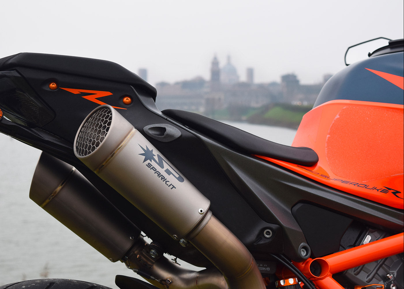 SPARK KTM 1290 / 1390 Super Duke R Double Semi-full Exhaust