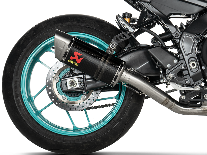 AKRAPOVIC S-Y9R18-APC Yamaha MT-09 / FZ-09 (2025+) Exhaust System "Racing Line" (carbon) – Accessories in the 2WheelsHero Motorcycle Aftermarket Accessories and Parts Online Shop