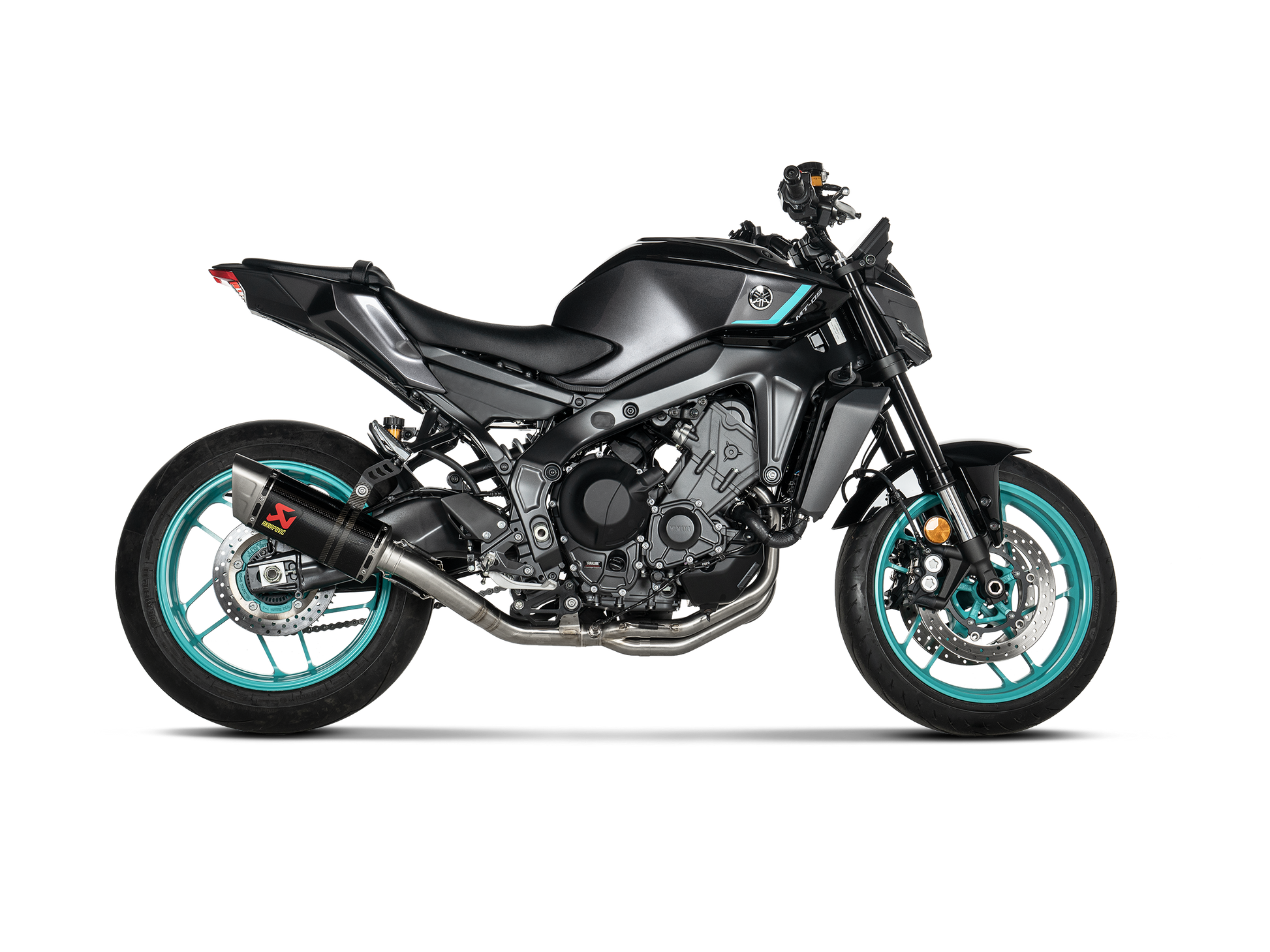 AKRAPOVIC S-Y9R18-APC Yamaha MT-09 / FZ-09 (2025+) Exhaust System "Racing Line" (carbon) – Accessories in the 2WheelsHero Motorcycle Aftermarket Accessories and Parts Online Shop
