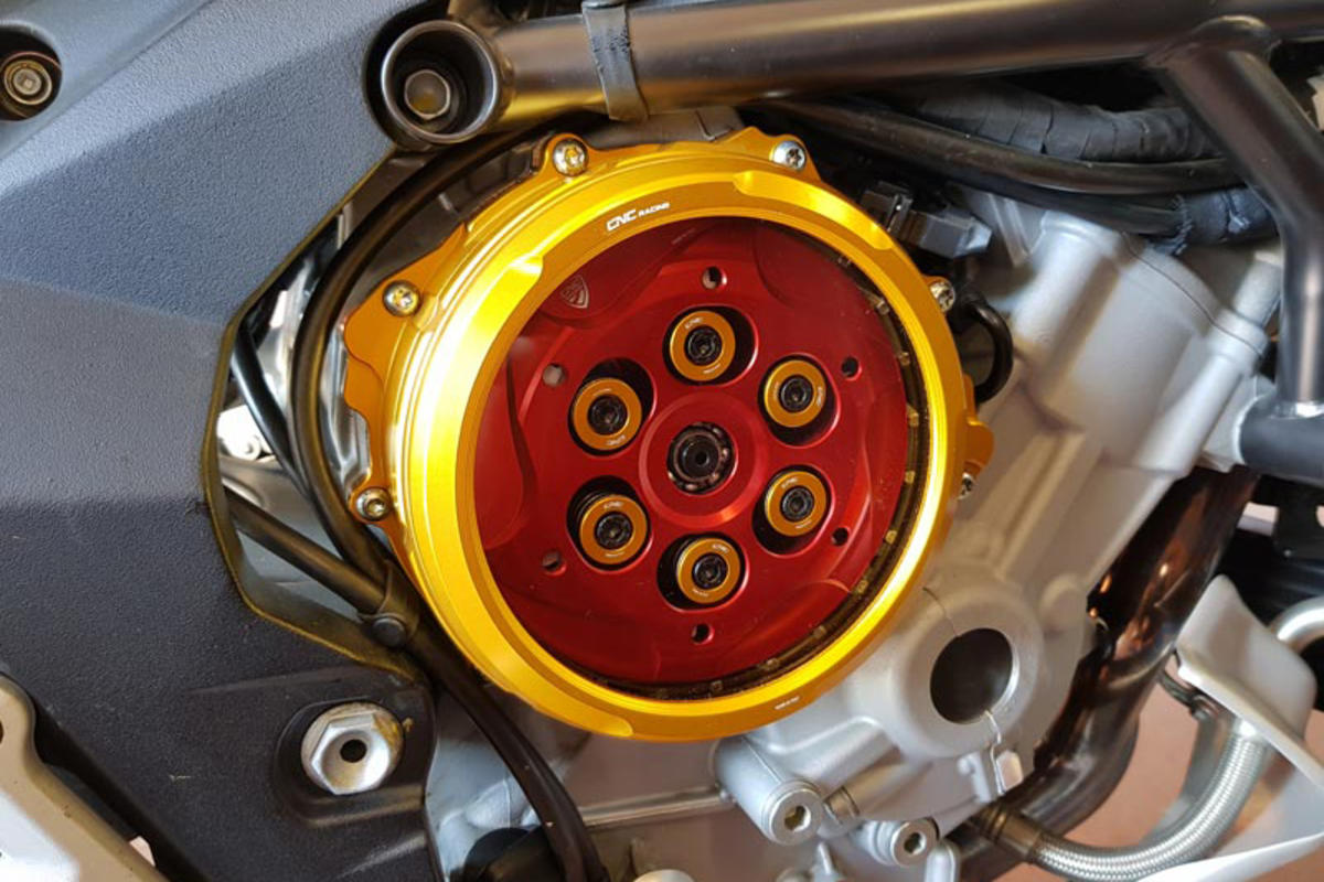 CA300 - CNC RACING MV Agusta Oil Bath Clear Clutch Cover (hydraulic control) – Accessories in the Factory Racing Motorcycle Aftermarket Accessories and Parts Online Shop