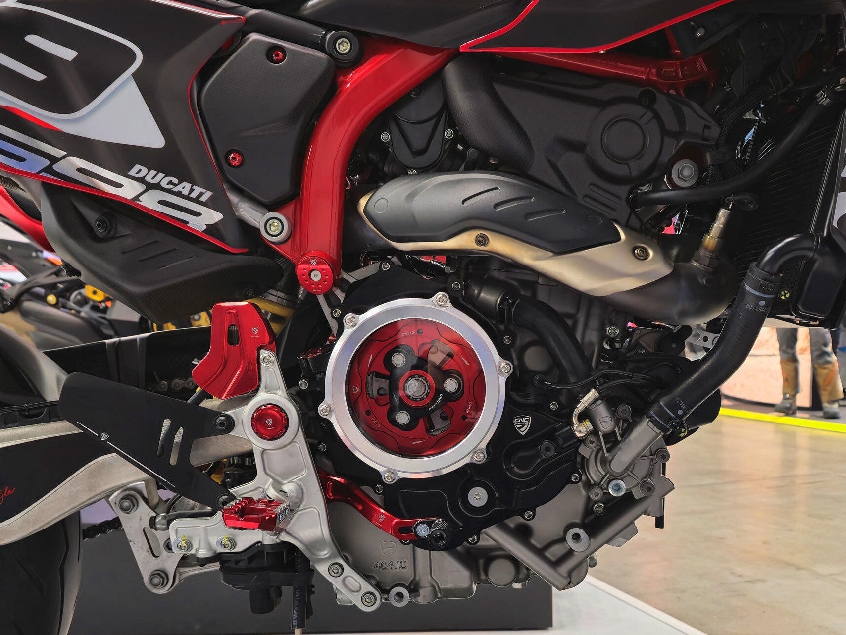 CNC RACING CA510 Ducati Hypermotard 698 Mono (2024+) Oil Bath Clear Clutch Cover (bi-color) – Accessories in the Factory Racing Motorcycle Aftermarket Accessories and Parts Online Shop