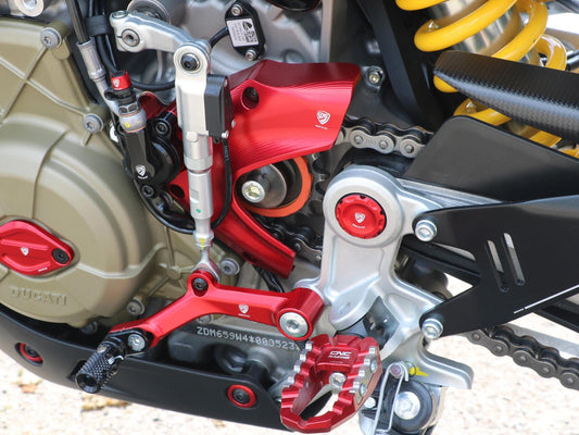 CP177 - CNC RACING Ducati Hypermotard 698 Mono (2024+) Front Sprocket Cover – Accessories in the Factory Racing Motorcycle Aftermarket Accessories and Parts Online Shop