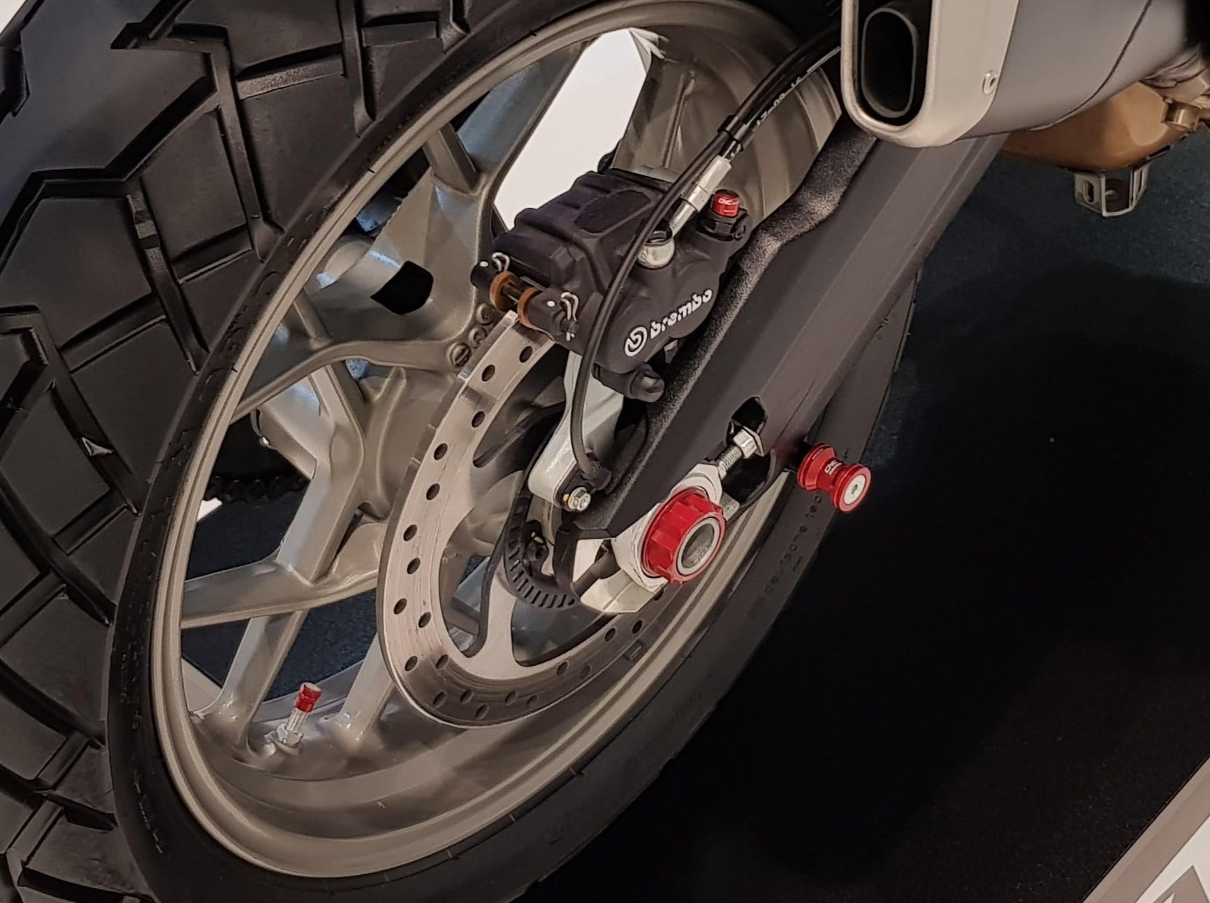 SC195 - CNC RACING Ducati Hypermotard 698 Mono / Multistrada Swingarm Spools – Accessories in the Factory Racing Motorcycle Aftermarket Accessories and Parts Online Shop