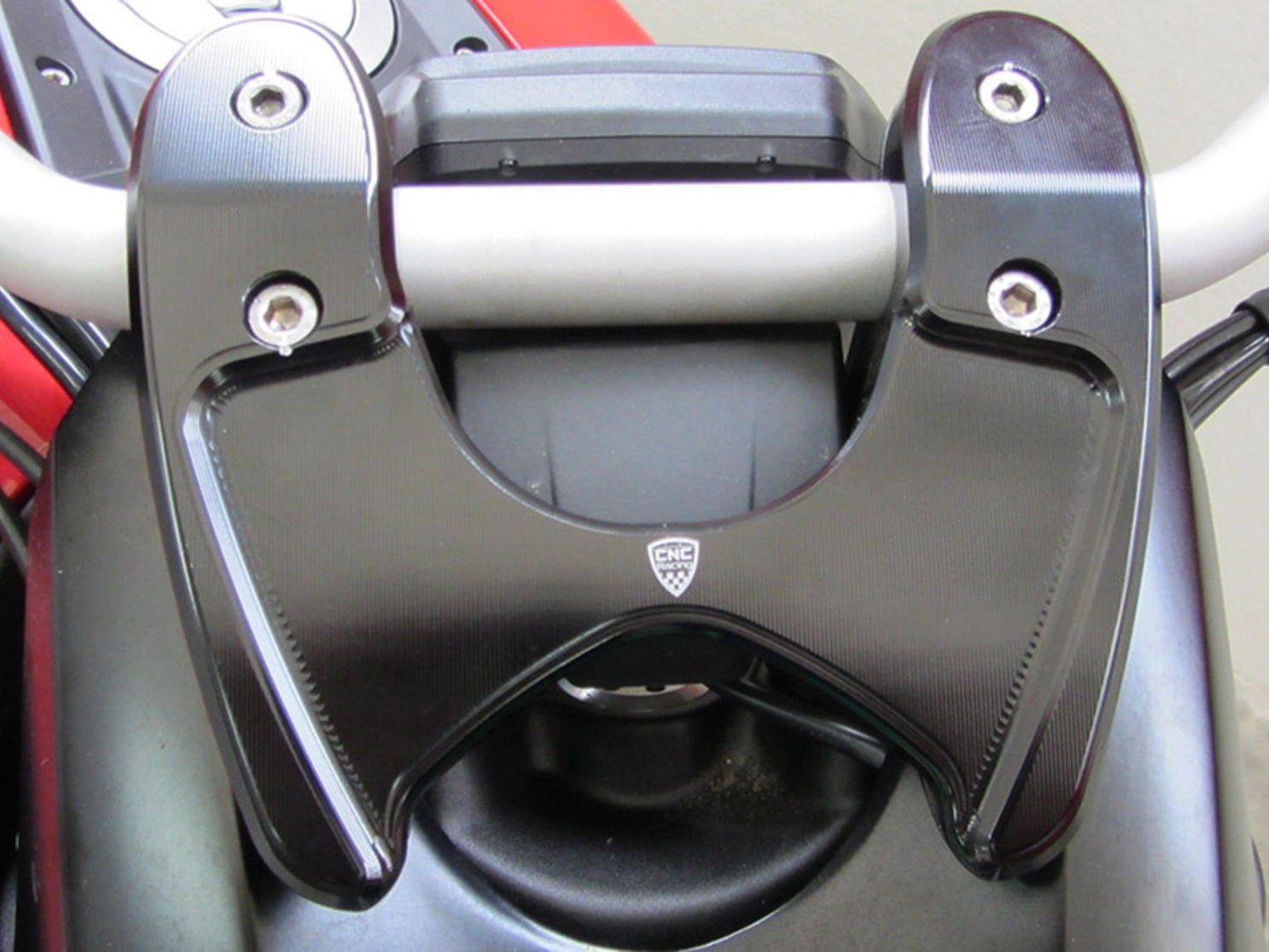 RM218 - CNC RACING Ducati Diavel 1200 Handlebar Riser
