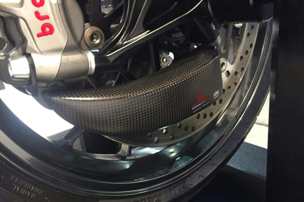 ZA701PR - CNC RACING Ducati Hypermotard 1100 Evo SP Carbon Front Brake Cooler "GP Ducts" (Pramac edition)