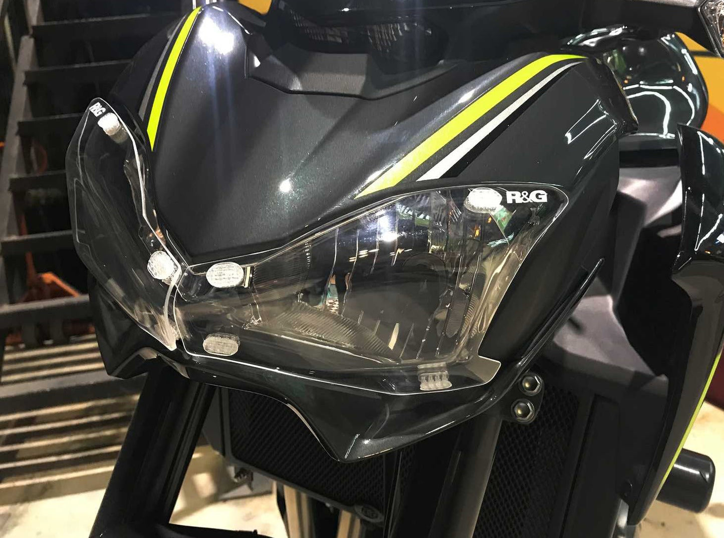 HLS0053 - R&G RACING Kawasaki Z900 (17/19) Headlight Guard