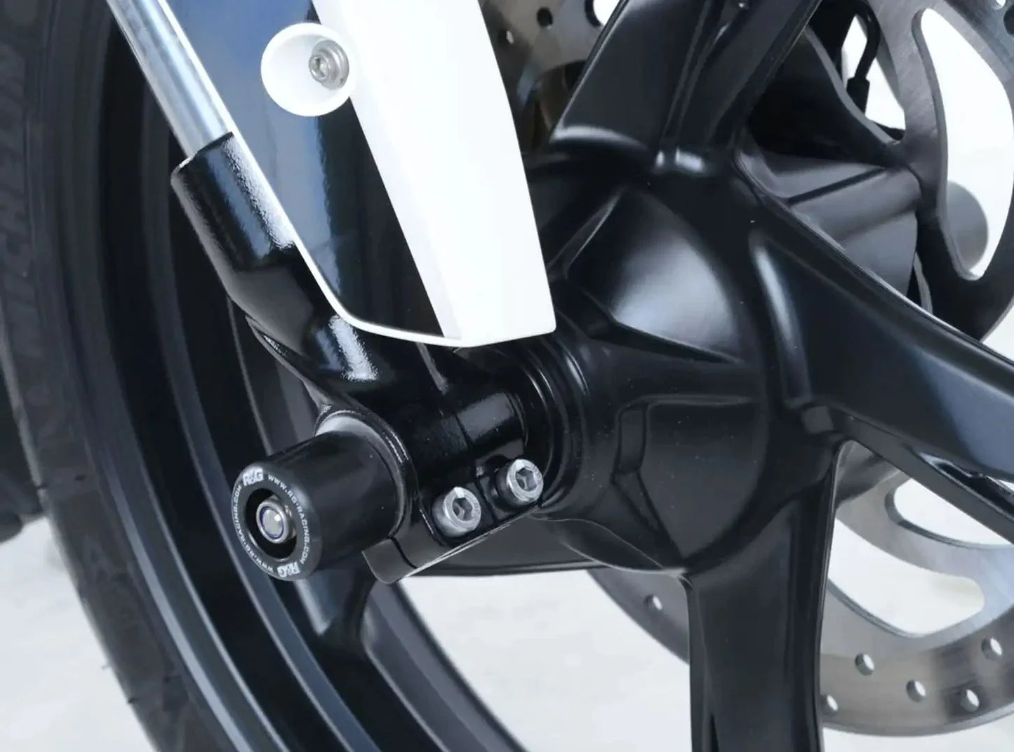 FP0197 - R&G RACING BMW G310R / GS / RR Front Wheel Sliders