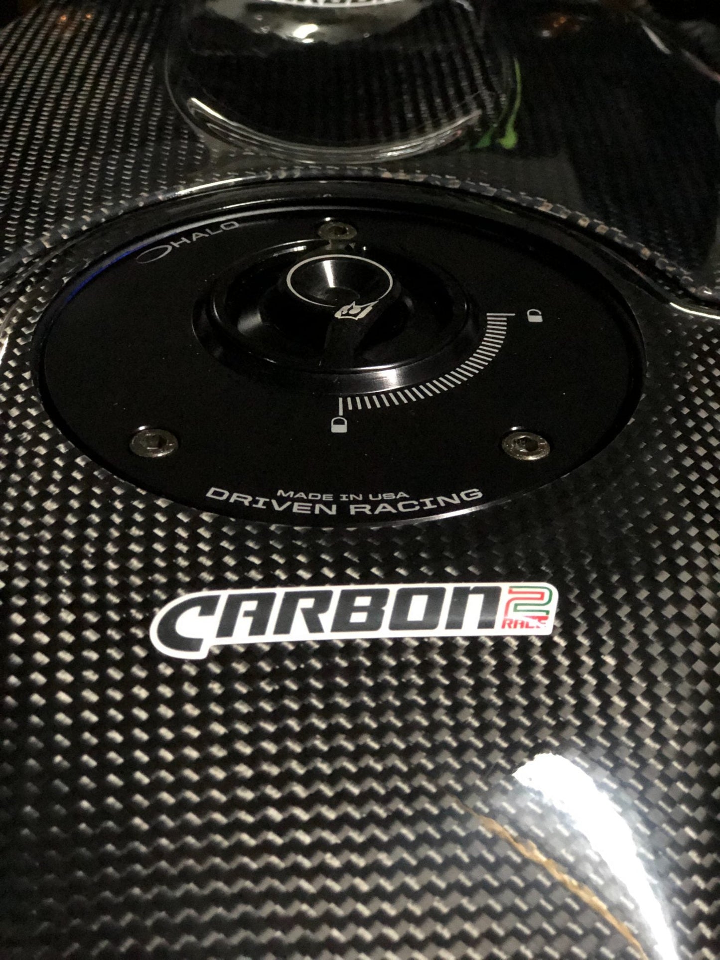 CARBON2RACE Yamaha YZF-R1 (15/...) Carbon Tank Cover