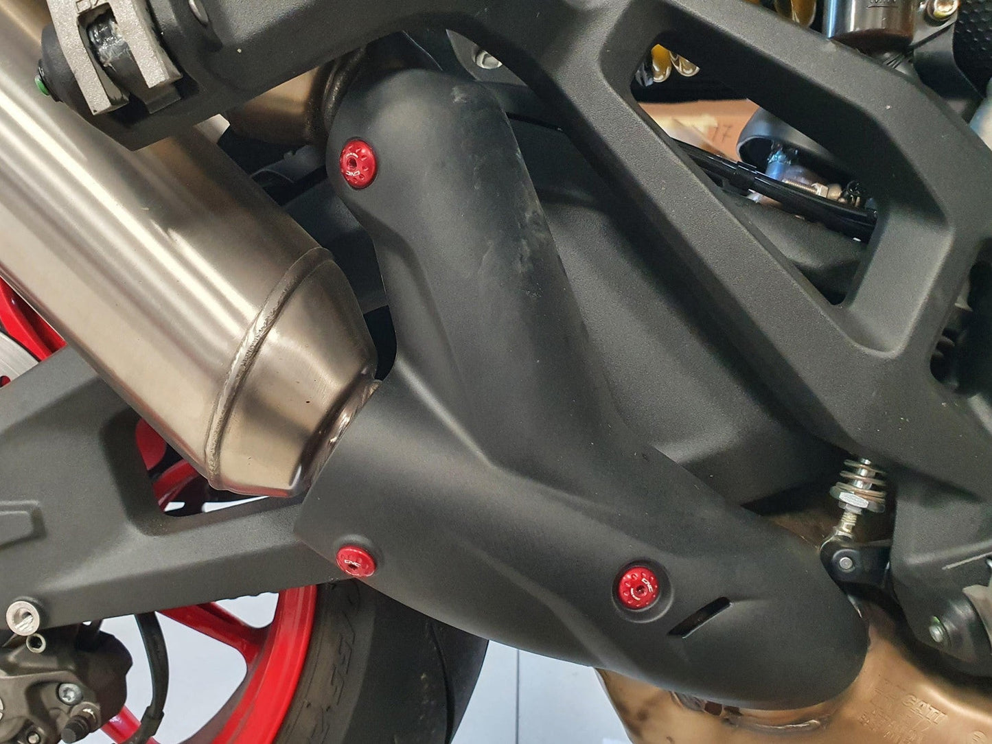 CNC RACING KV329 Ducati Monster 950 / 937 (2021+) Exhaust Silencer Heat Guard Screws – Accessories in the Factory Racing Motorcycle Aftermarket Accessories and Parts Online Shop