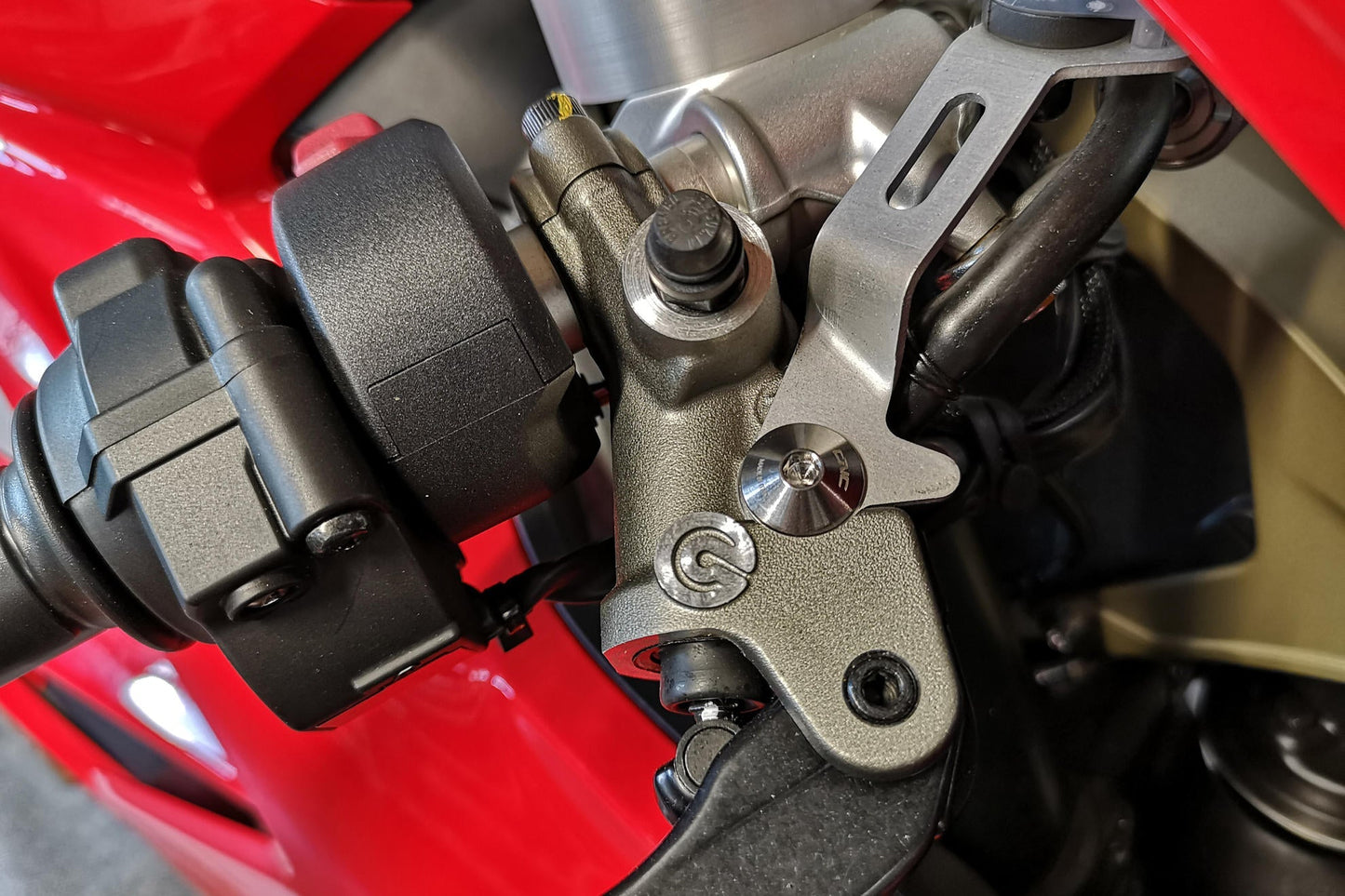 KV443X - CNC RACING Ducati / Aprilia Titanium Front Brake/Clutch Fluid Tank Bracket Screw – Accessories in the Factory Racing Motorcycle Aftermarket Accessories and Parts Online Shop