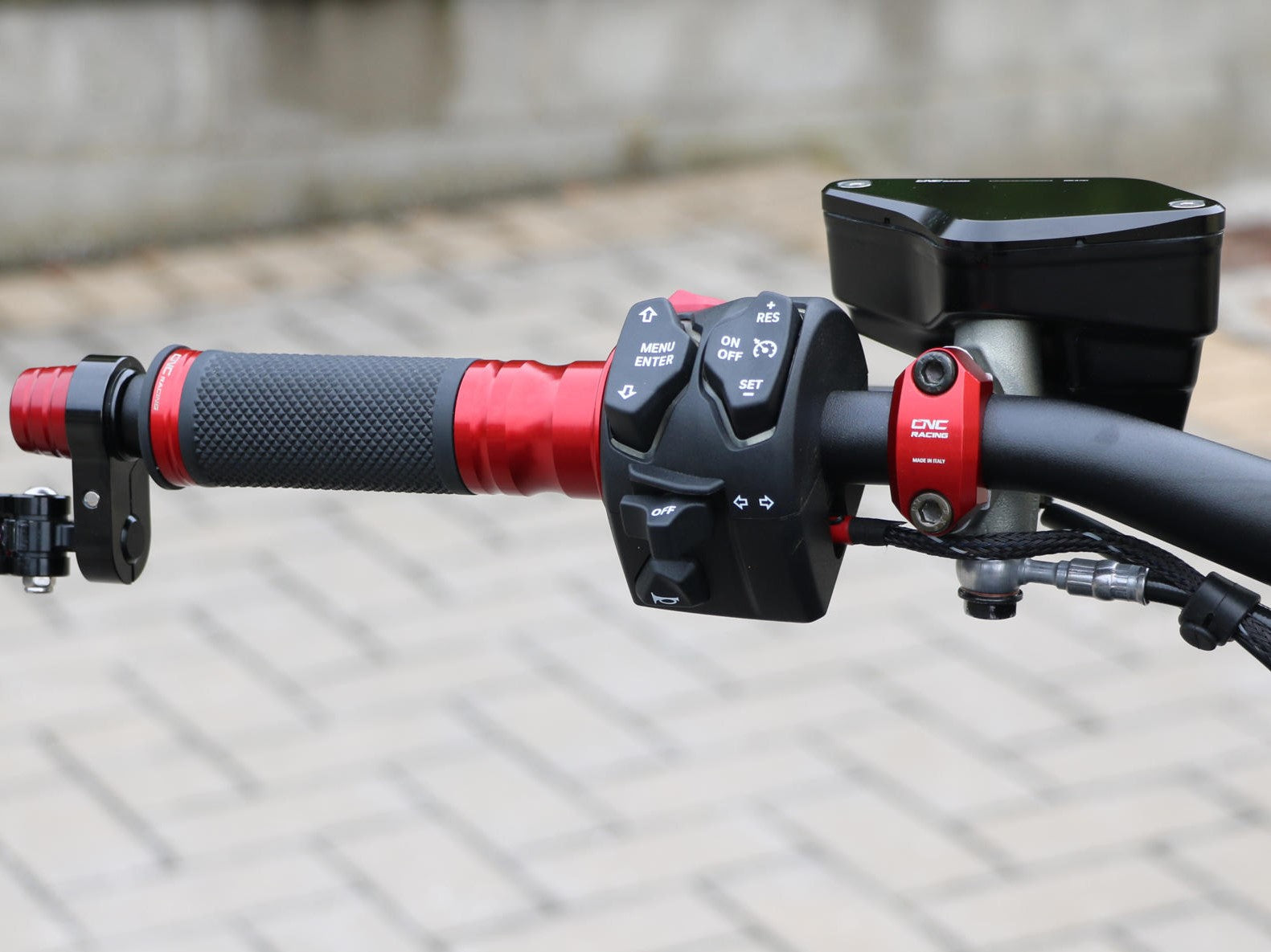 KT550 - CNC RACING Ducati Diavel / XDiavel Front Brake & Clutch Fluid Tank Caps "Touch" – Accessories in the Factory Racing Motorcycle Aftermarket Accessories and Parts Online Shop