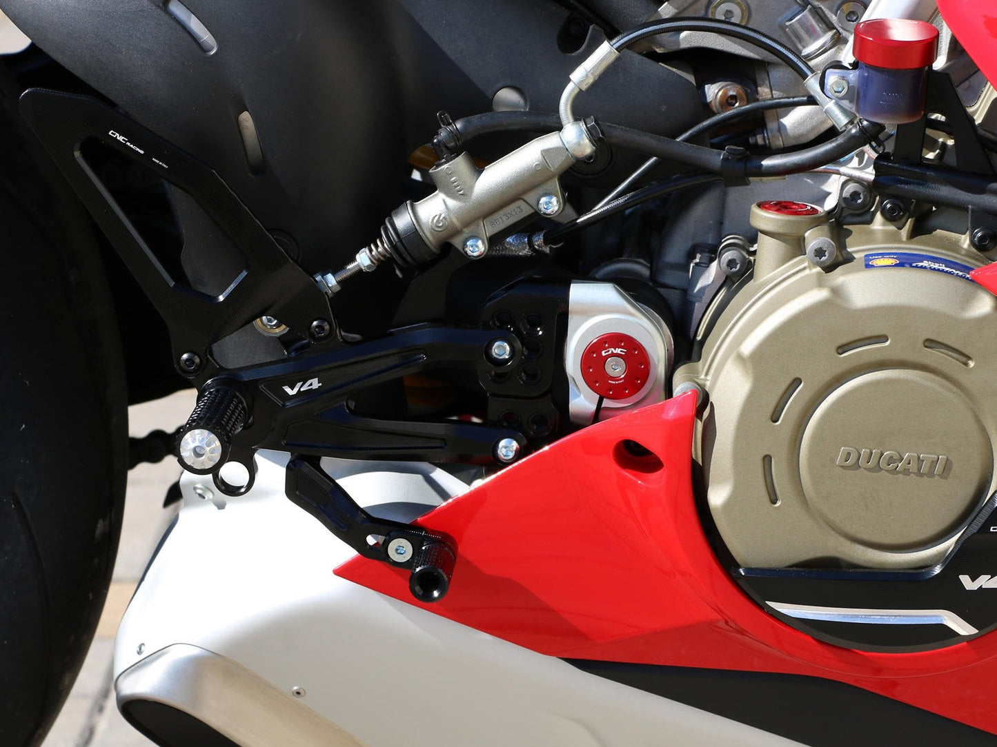 PE407 - CNC RACING Ducati Panigale V4 (18/24) Adjustable Rearset "Easy" – Accessories in the Factory Racing Motorcycle Aftermarket Accessories and Parts Online Shop