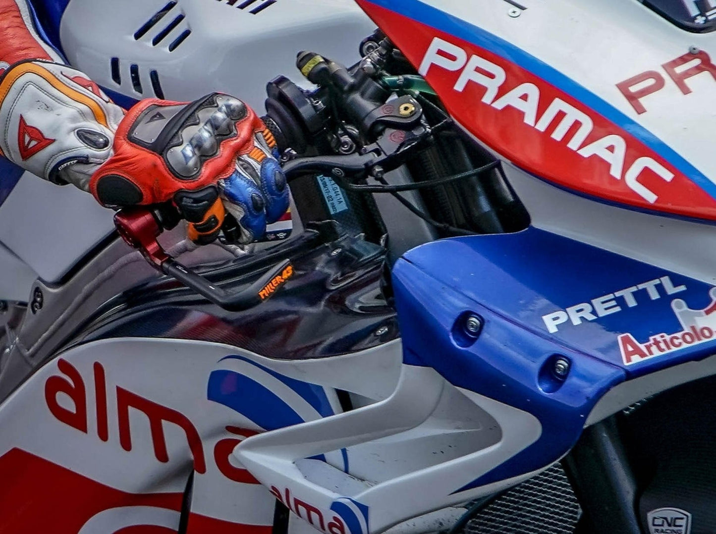 PLM01PR - CNC RACING Aprilia RSV / Tuono Racing Brake Lever Guard (Pramac edition; including adapter) – Accessories in the Factory Racing Motorcycle Aftermarket Accessories and Parts Online Shop