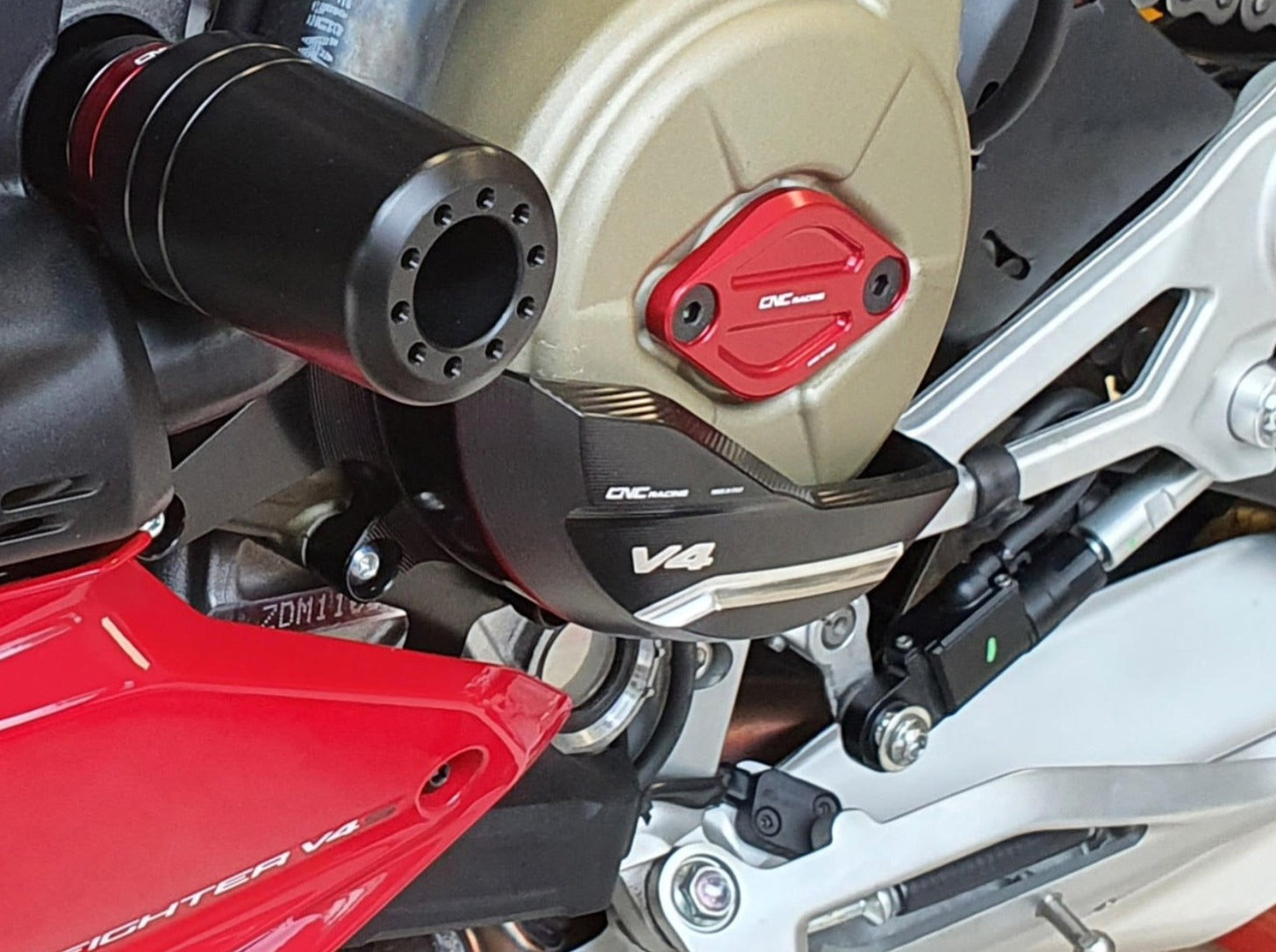 PR311 - CNC RACING Ducati Panigale V4 / Streetfighter (2018+) Generator Cover Guard – Accessories in the Factory Racing Motorcycle Aftermarket Accessories and Parts Online Shop