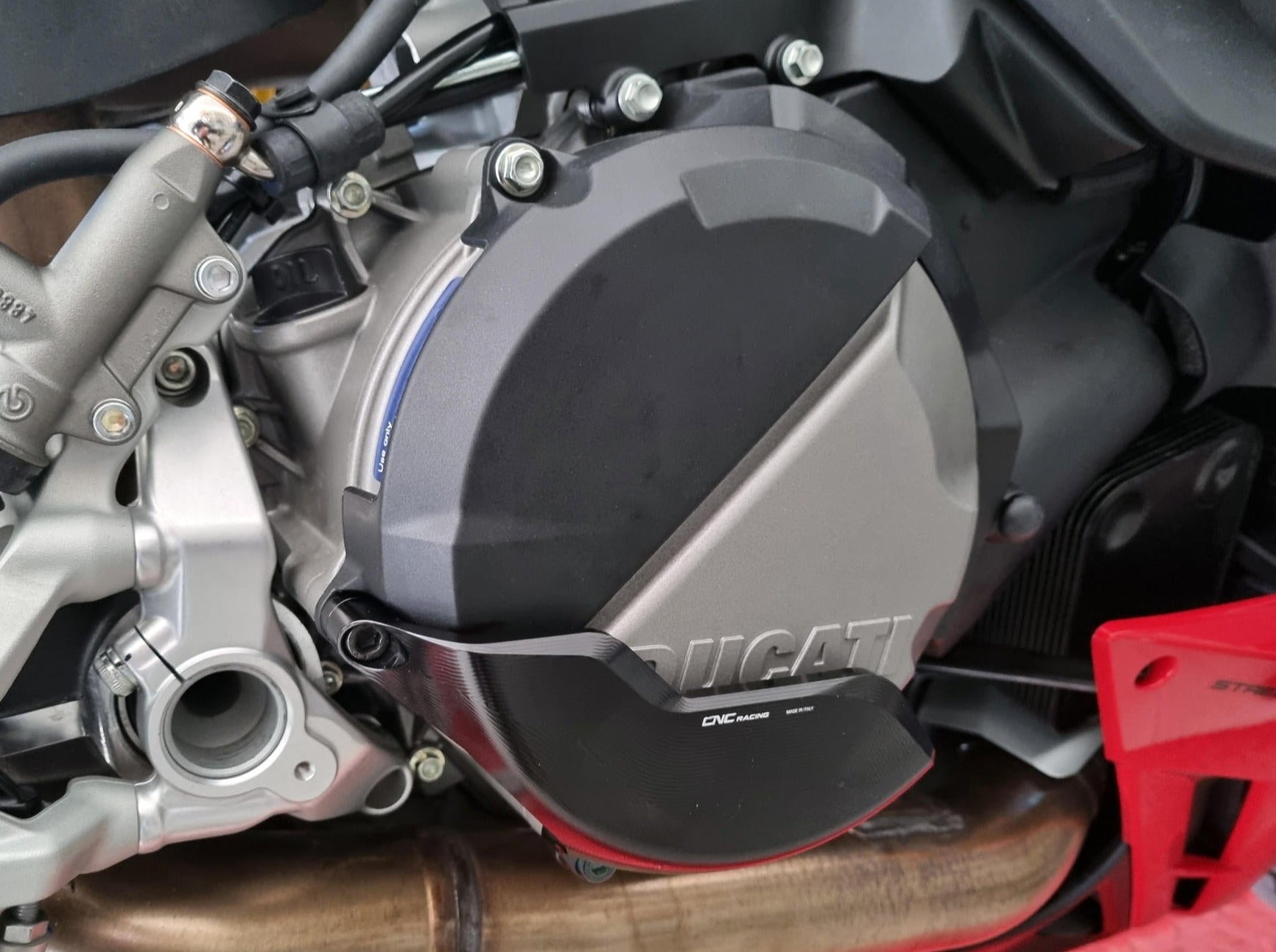 PR322 - CNC RACING Ducati Streetfighter V2 (2022+) Clutch Cover Protector – Accessories in the Factory Racing Motorcycle Aftermarket Accessories and Parts Online Shop