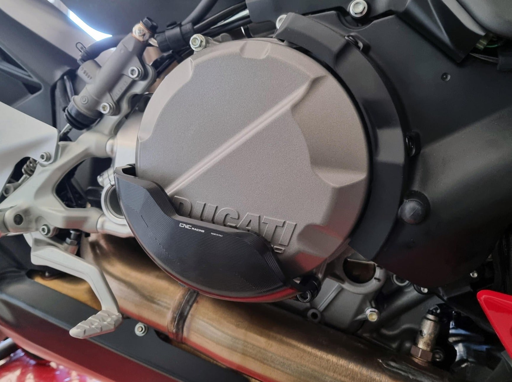 PR322 - CNC RACING Ducati Streetfighter V2 (2022+) Clutch Cover Protector – Accessories in the Factory Racing Motorcycle Aftermarket Accessories and Parts Online Shop