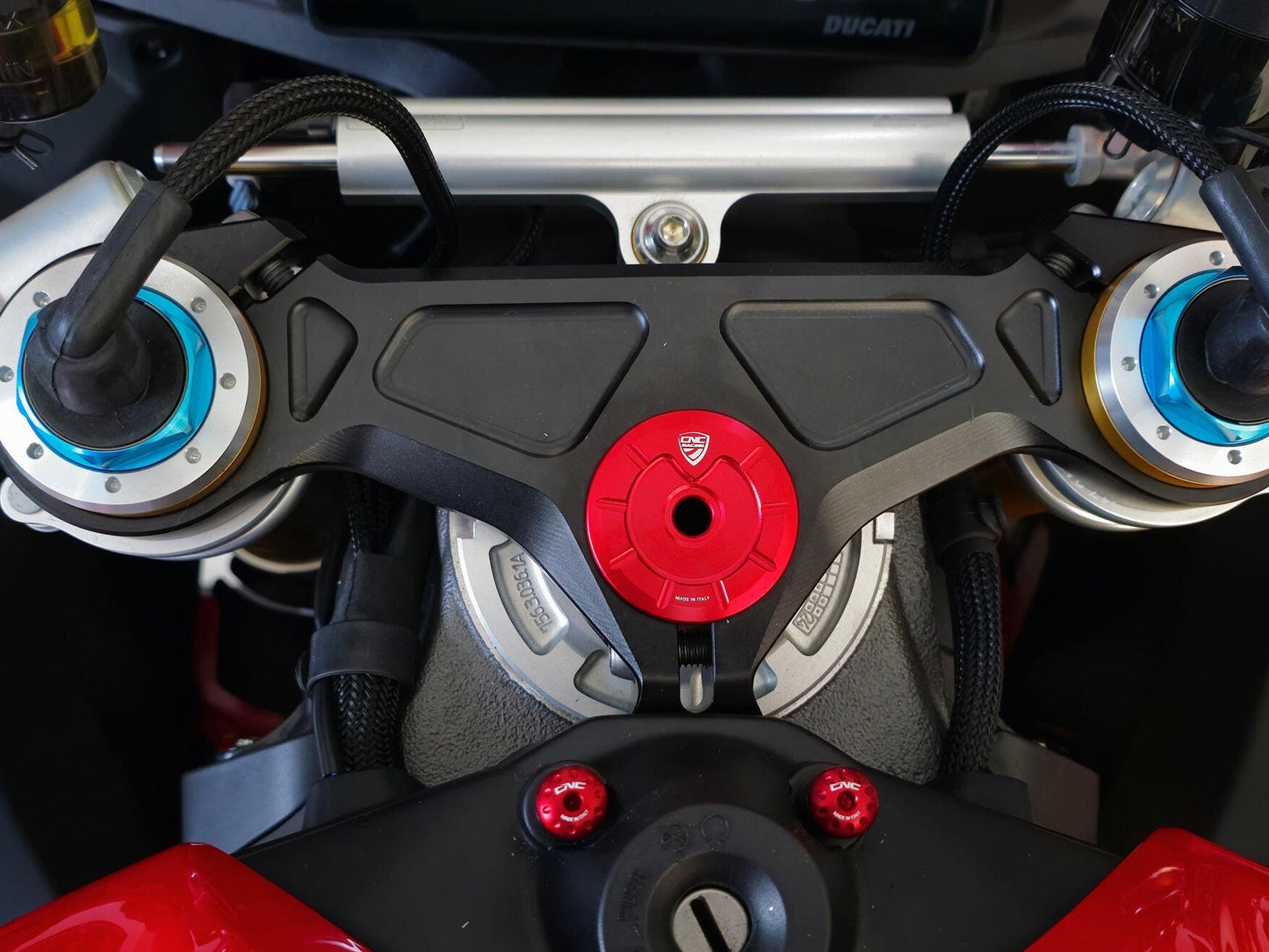 PSA51 - CNC RACING Ducati Streetfighter V2 / V4 / Panigale V4 Top Steering Plate Nut Cap – Accessories in the Factory Racing Motorcycle Aftermarket Accessories and Parts Online Shop