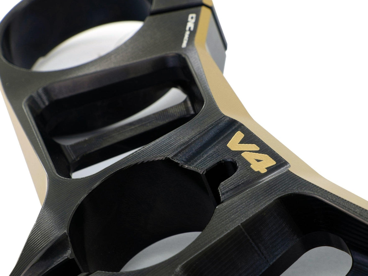 PST15 - CNC RACING Ducati Panigale V4 (18/24) Triple Clamps Top Plate (bi-color) – Accessories in the Factory Racing Motorcycle Aftermarket Accessories and Parts Online Shop