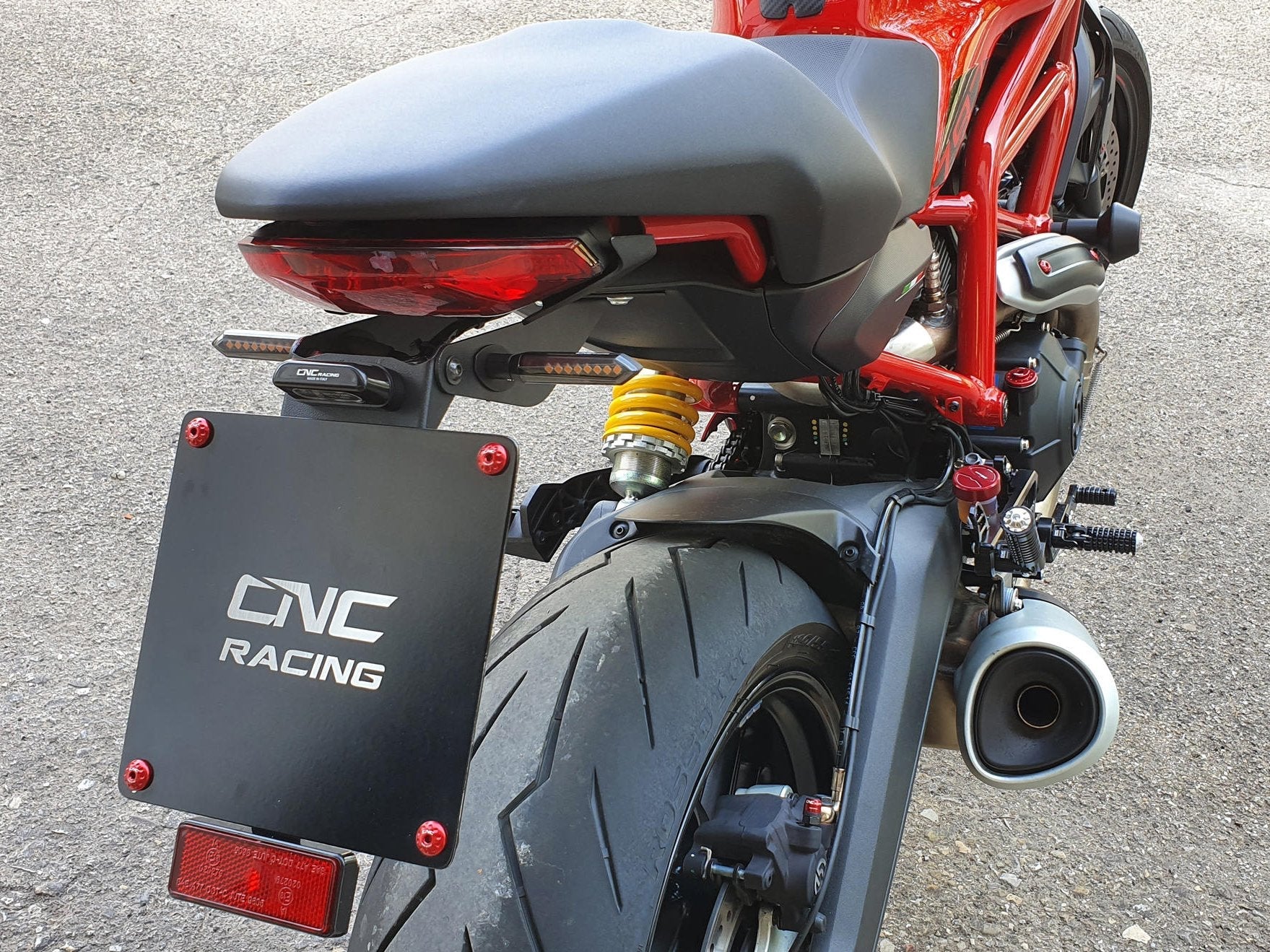 PT152 - CNC RACING Ducati Monster / SuperSport Adjustable LED License Plate – Accessories in the Factory Racing Motorcycle Aftermarket Accessories and Parts Online Shop