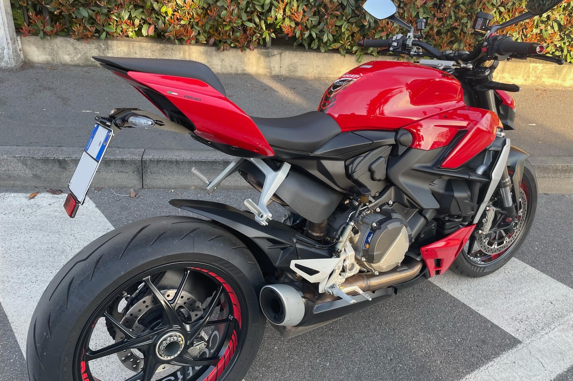 PT158 - CNC RACING Ducati Panigale V2 / V4 / Streetfighter (18/24) Adjustable LED License Plate Holder – Accessories in the Factory Racing Motorcycle Aftermarket Accessories and Parts Online Shop