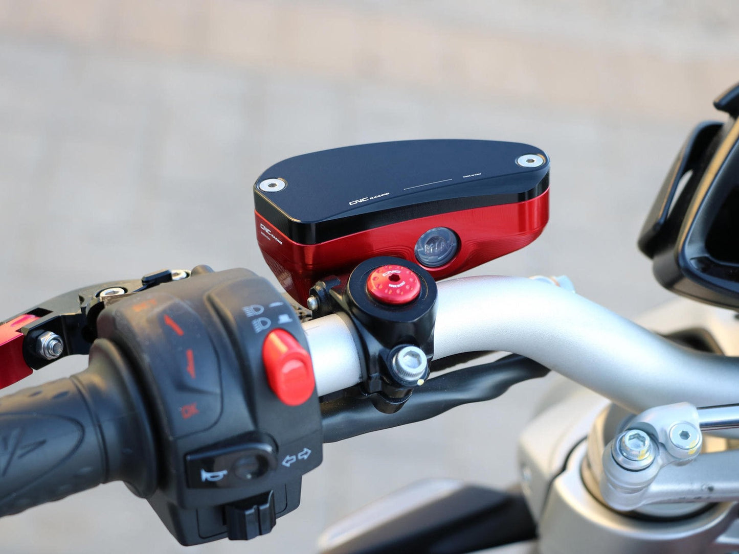 SEB22 - CNC RACING MV Agusta Clutch Fluid Tank (only body) – Accessories in the Factory Racing Motorcycle Aftermarket Accessories and Parts Online Shop