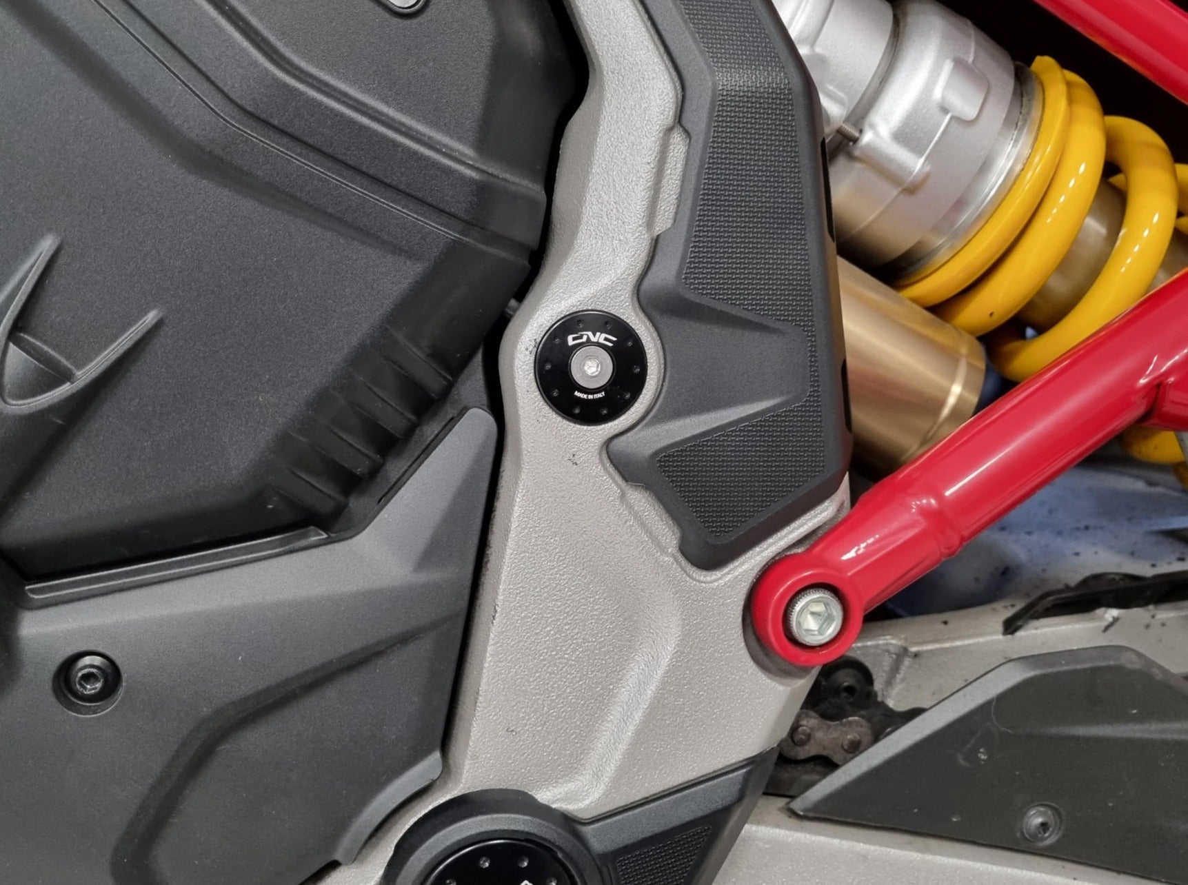 TT371 - CNC RACING Ducati Multistrada V4 (2021+) Frame Plugs (small holes set) – Accessories in the Factory Racing Motorcycle Aftermarket Accessories and Parts Online Shop