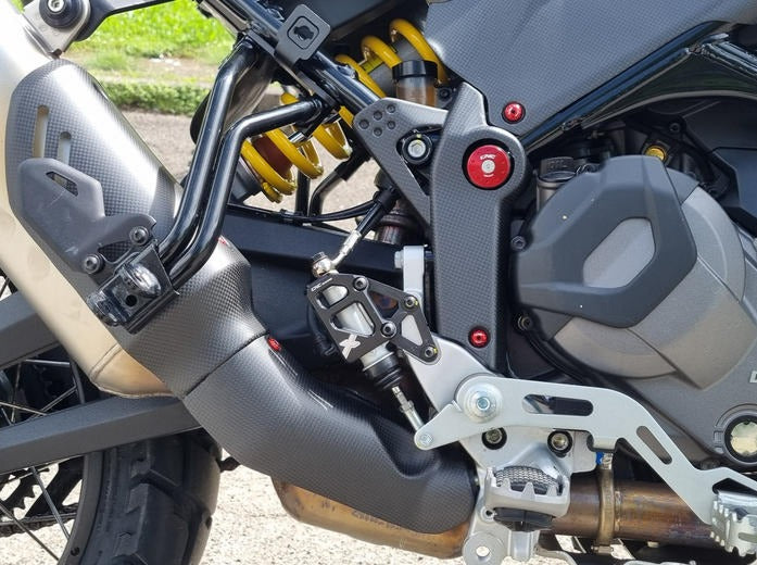 ZA241 - CNC RACING Ducati DesertX (2022+) Carbon Frame Side Lower Covers – Accessories in the Factory Racing Motorcycle Aftermarket Accessories and Parts Online Shop