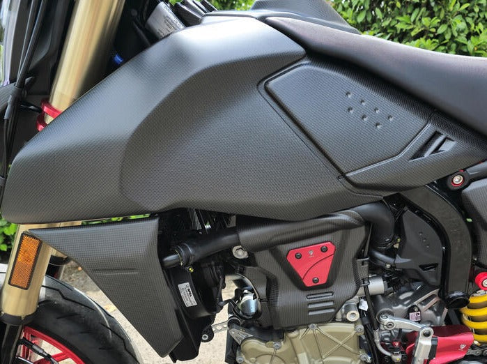 ZA270 - CNC RACING Ducati Hypermotard 698 Mono (2024+) Carbon Fuel Tank Side Covers – Accessories in the Factory Racing Motorcycle Aftermarket Accessories and Parts Online Shop