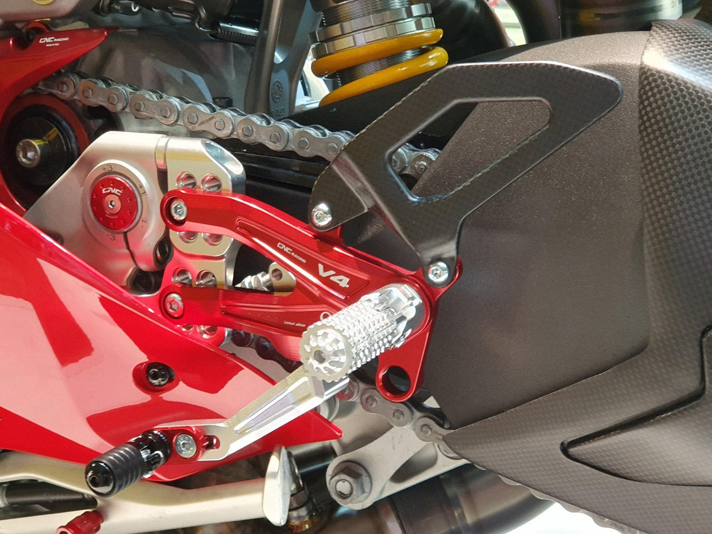 ZA866 - CNC RACING Ducati Panigale V4 (2018+) Carbon Heel Guards (for CNC RACING rearsets)