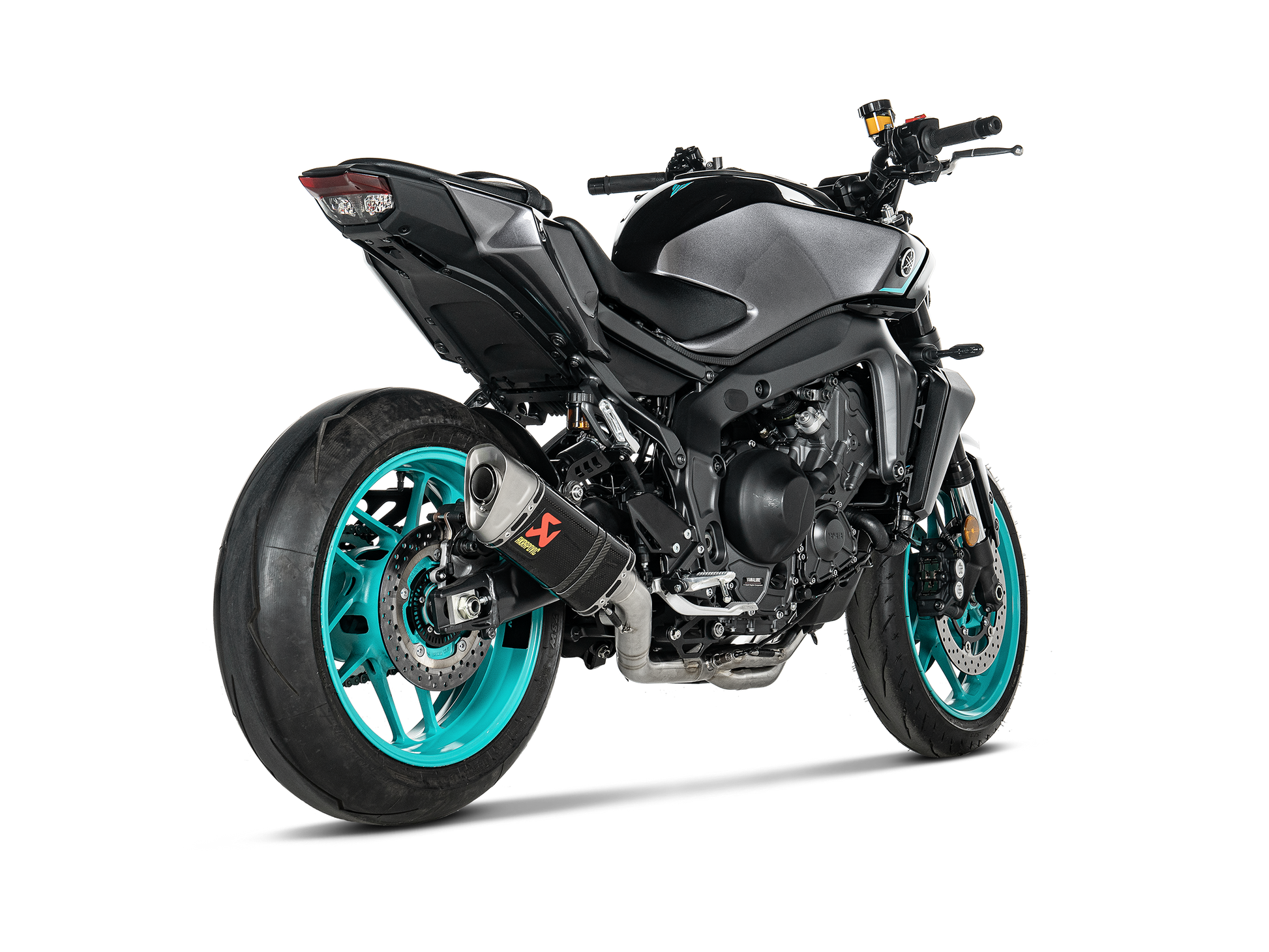 AKRAPOVIC S-Y9R18-APC Yamaha MT-09 / FZ-09 (2025+) Exhaust System "Racing Line" (carbon) – Accessories in the 2WheelsHero Motorcycle Aftermarket Accessories and Parts Online Shop