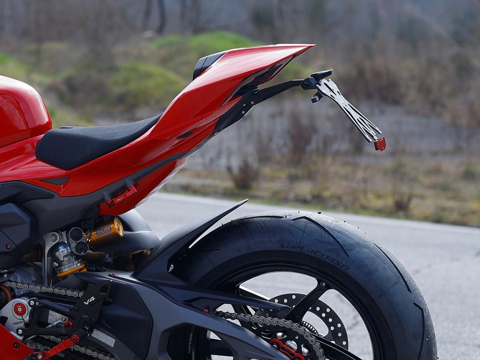 CNC RACING PT308 Ducati Panigale V4 / Streetfighter V4 (2025+) Adjustable License Plate Holder Kit – Accessories in the Factory Racing Motorcycle Aftermarket Accessories and Parts Online Shop