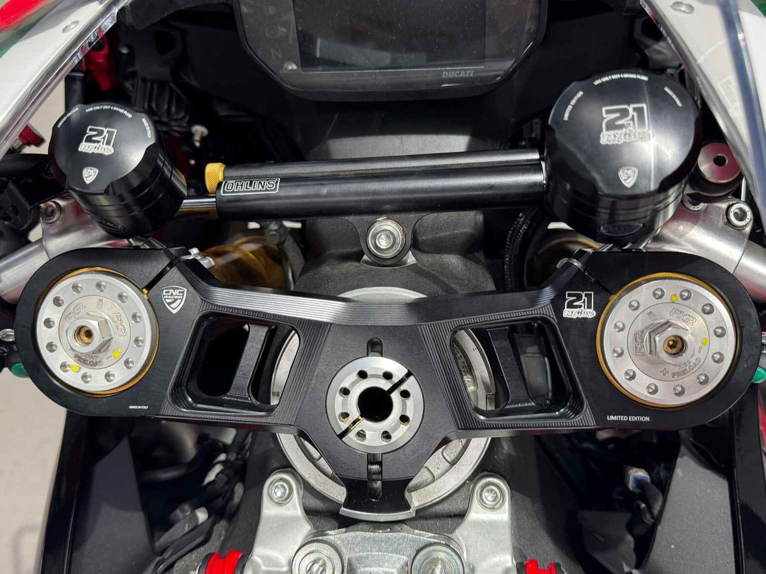 SE700TB - CNC RACING 12 ml Brake/Clutch Fluid Oil Tank (Troy Bayliss edition) – Accessories in the Factory Racing Motorcycle Aftermarket Accessories and Parts Online Shop