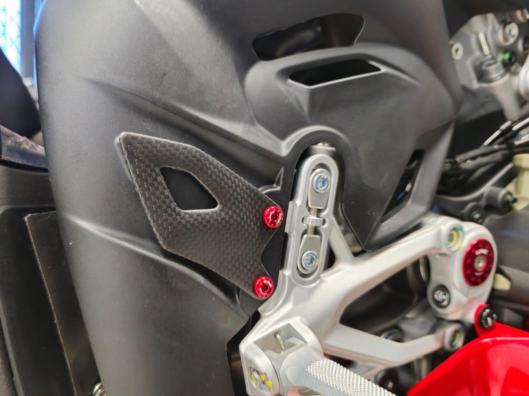 CNC RACING ZA412 Ducati Panigale V4 (2025+) Carbon Heel Guard Kit – Accessories in the Factory Racing Motorcycle Aftermarket Accessories and Parts Online Shop