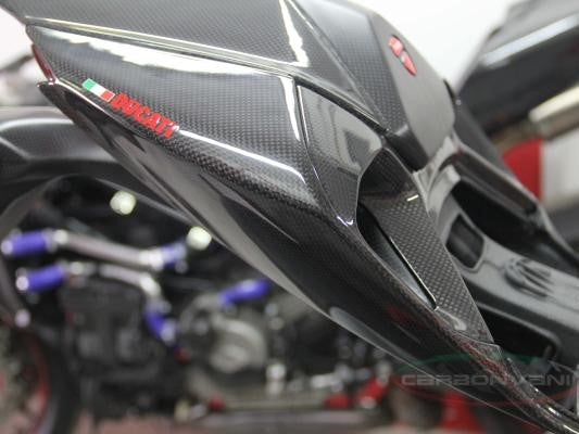 CARBONVANI Ducati Panigale 899 / 1199 Carbon Tail Side Panel (right)